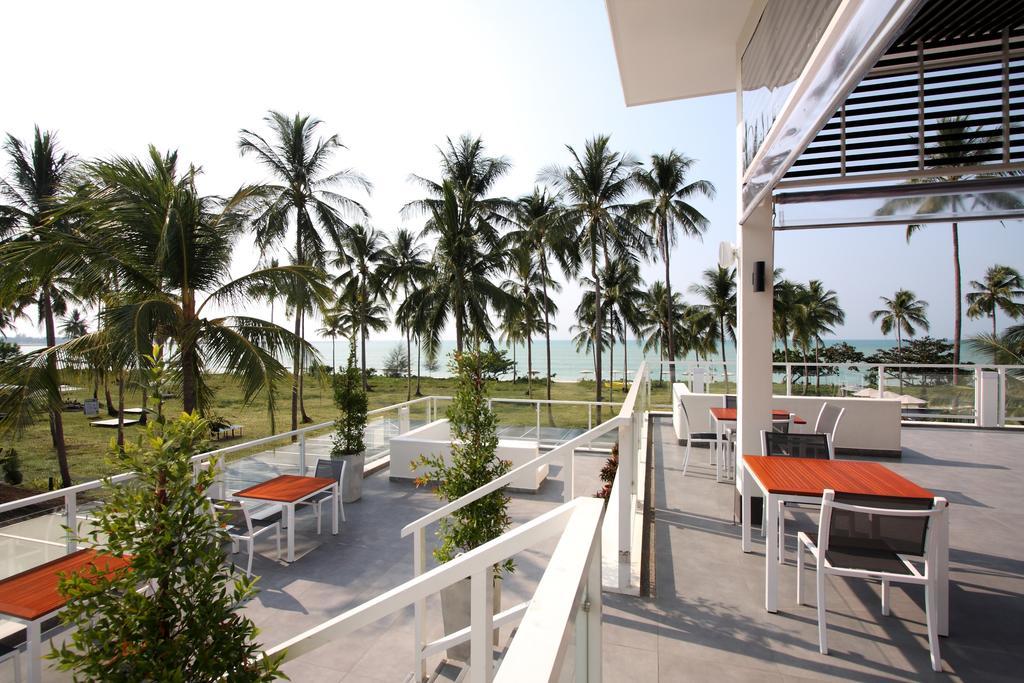 Kantary Beach Hotel Villas & Suites Khao Lak Exterior foto